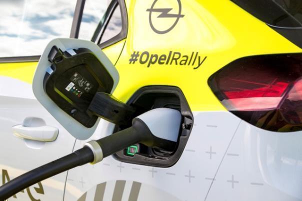 Neuartiges Ladekonzept für die Fahrzeuge des ADAC Opel e-Rally Cup